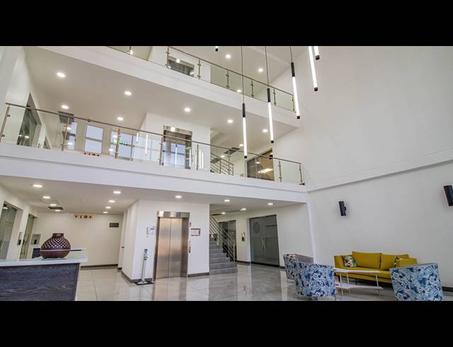299M² OFFICE TO LET IN ALLEN'S NEK